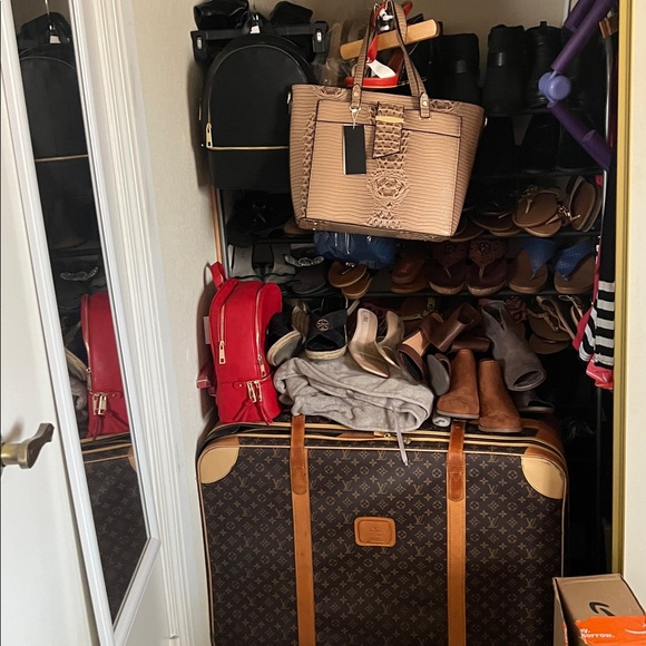 Box of great items Clothing Bundle - Picture 3 of 12